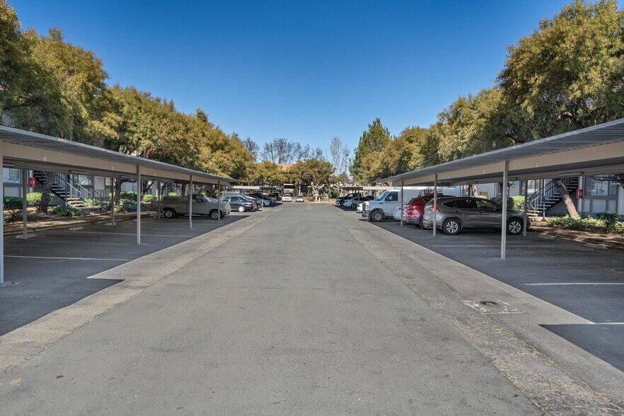 More Photos Of 505-531 Capps Ln, Ukiah Apartments For Sale