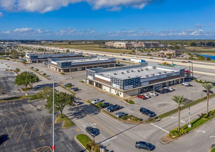 More Photos Of 19010-19074 Gulf Fwy, Friendswood Unknown For Lease