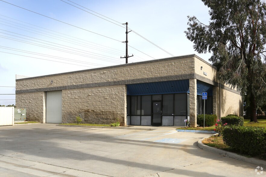 More Photos Of 6111 Quail Valley Ct, Riverside Warehouse For Lease