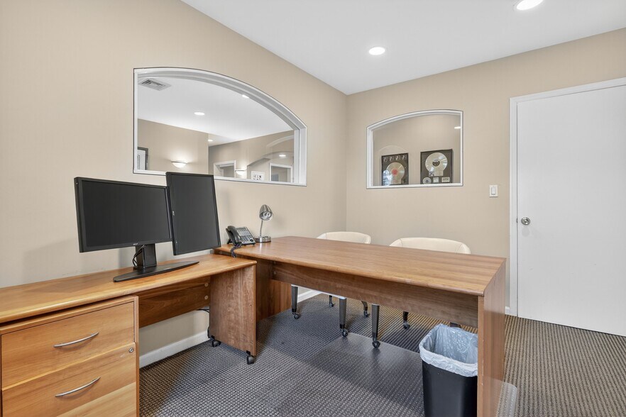 More Photos Of 10 Nosband Ave, White Plains Apartments For Sale