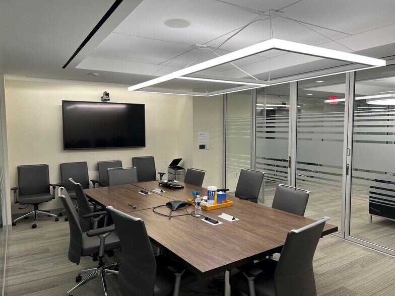 More Photos Of 7700 Old Georgetown Rd, Bethesda Office For Lease