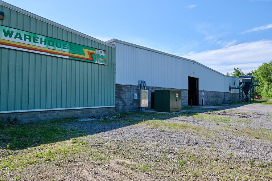 More Photos Of 7464 Sharon Mercer Rd, Mercer General Retail For Sale