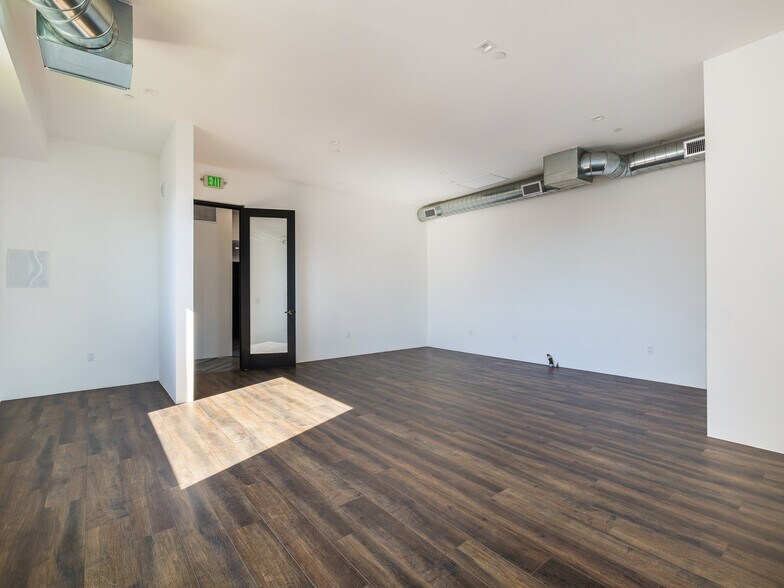 More Photos Of 507 S Douglas St, El Segundo Loft Creative Space For Lease
