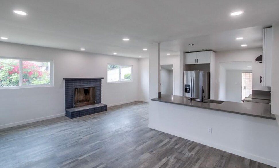 More Photos Of 401-407 Idaho Ave, Escondido Apartments For Sale