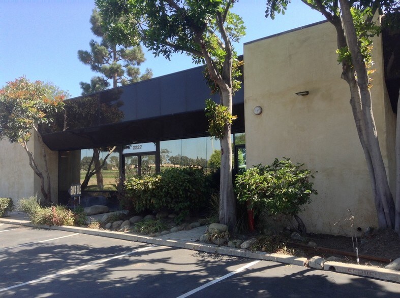 More Photos Of 2227 Portola Rd, Ventura Manufacturing For Lease