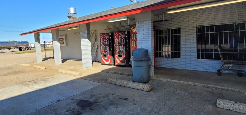 More Photos Of 4331 Highway 563, Simsboro Convenience Store For Sale
