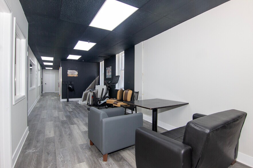 More Photos Of 30-07 39th Ave, Long Island City Office For Lease