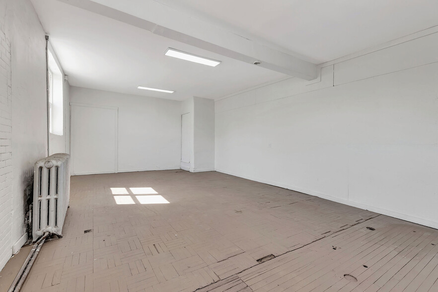 More Photos Of 2435 Williams Ave, Cincinnati Storefront Retail Residential For Lease