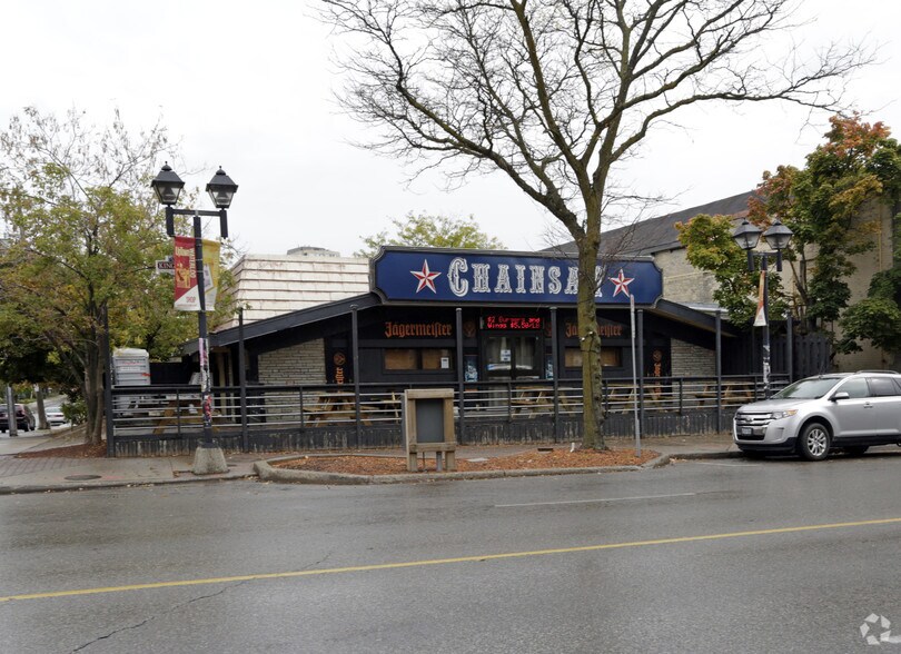 Primary Photo Of 28 King St N, Waterloo Restaurant For Lease