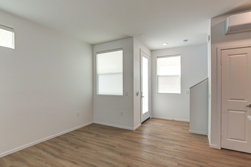 More Photos Of 2048 N Highland Ave, San Diego Multifamily For Sale