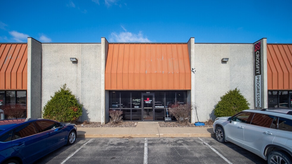 More Photos Of 2625 Highway 14 W, Rochester Flex For Lease