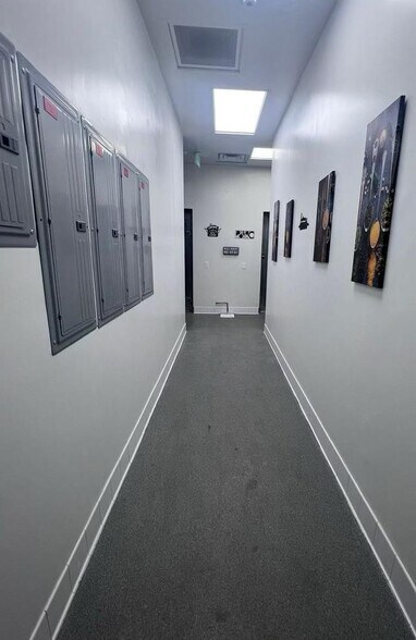 More Photos Of 1100 E 14th Pl, Los Angeles Warehouse For Lease