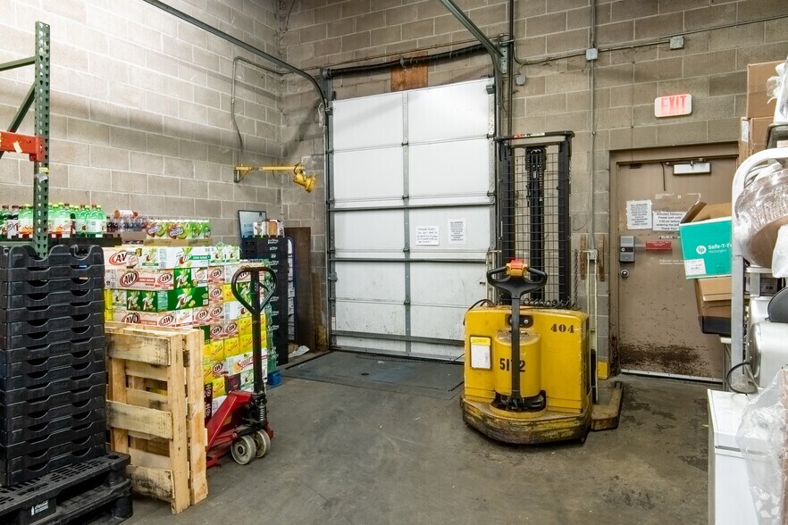More Photos Of 106 W Oak St, Boscobel Supermarket For Sale