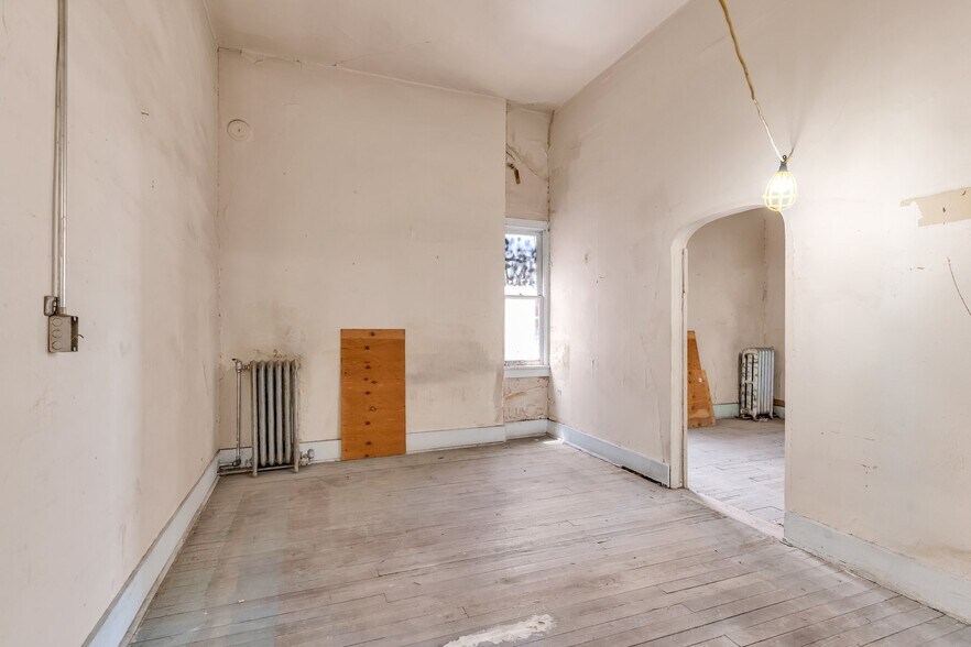 More Photos Of 111-117 Central Plz, Pueblo Storefront Retail Residential For Sale