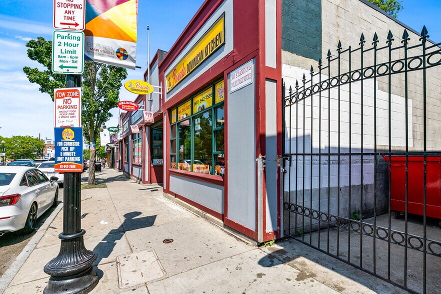 More Photos Of , Roxbury Unknown For Sale