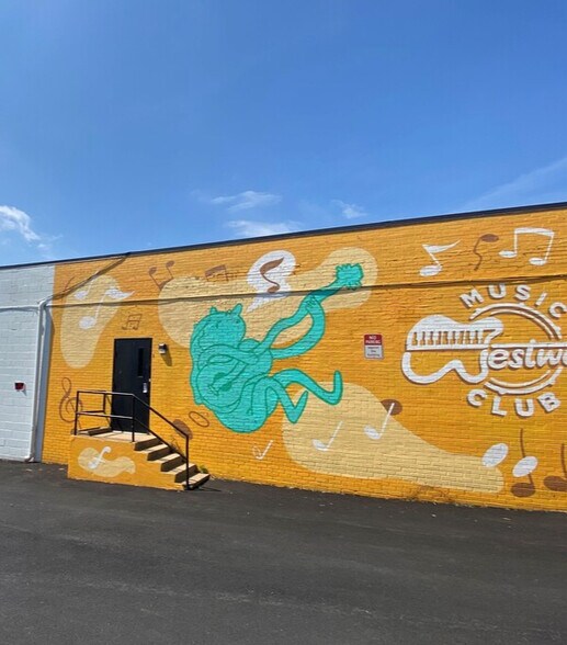 More Photos Of 2323 Westwood Ave, Richmond Light Distribution For Lease