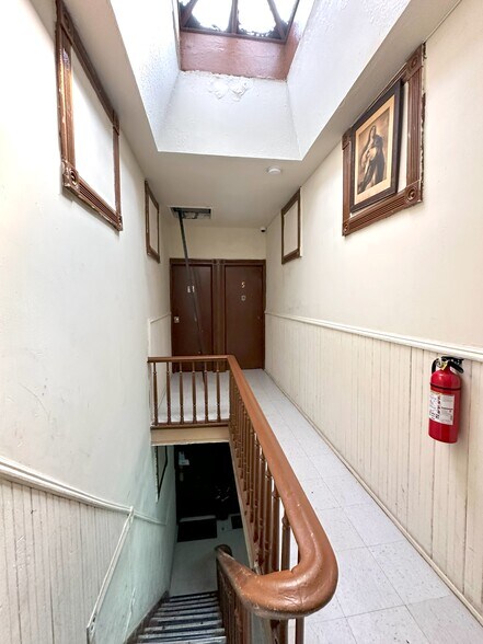 More Photos Of 208 38th St, Union City Apartments For Sale