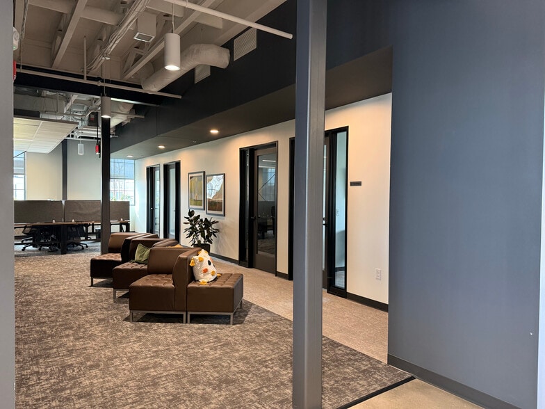 More Photos Of 8911 Technology Dr, Fishers Office For Lease