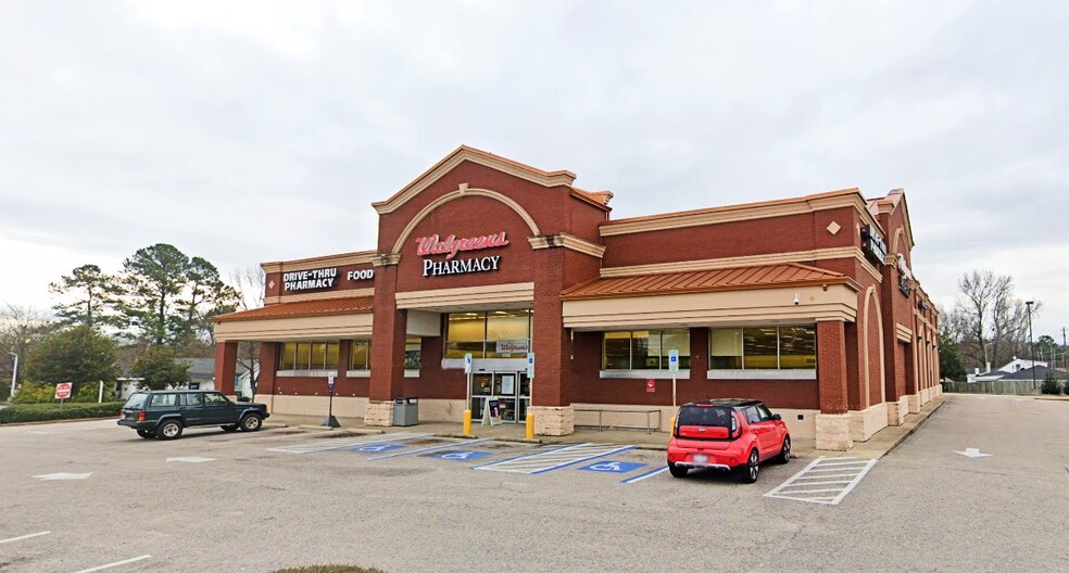 Primary Photo Of 1500 Martin Luther King Pky SE, Wilson Drugstore For Lease