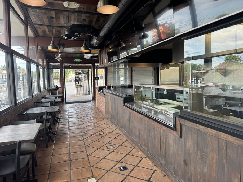 More Photos Of 11241 Beach Blvd, Stanton General Retail For Sale