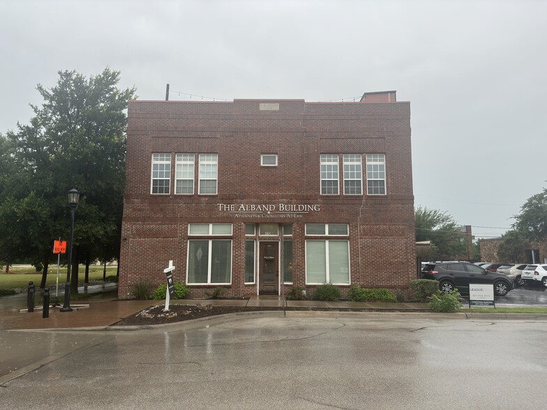 Primary Photo Of 1130 S Henderson St, Fort Worth Office For Lease