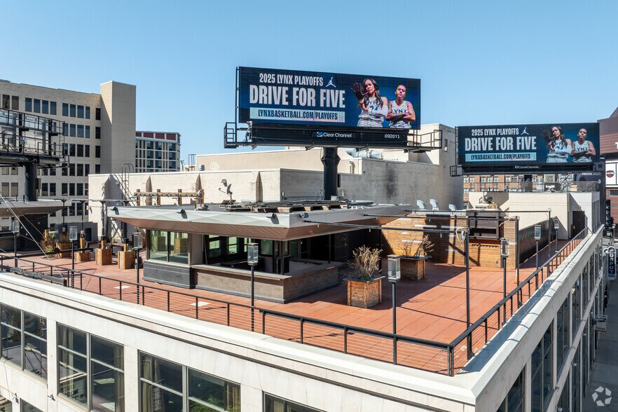 More Photos Of 700 Hennepin Ave, Minneapolis General Retail For Sale