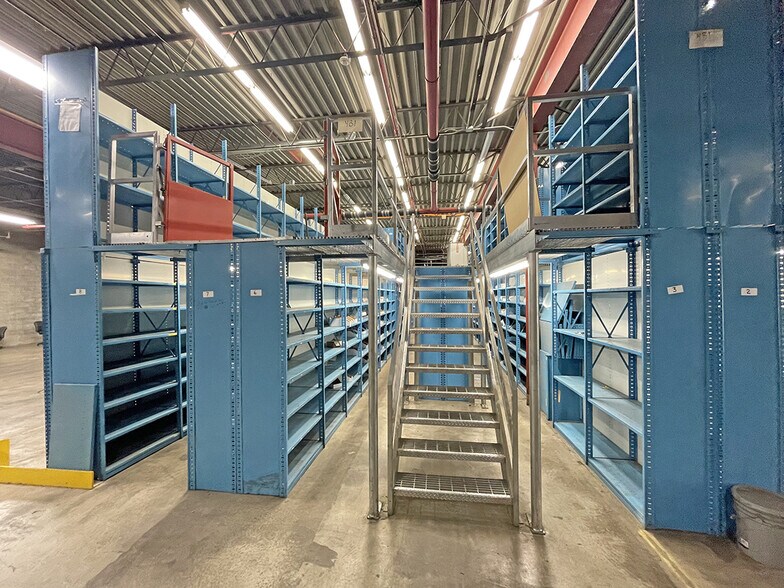 More Photos Of 24-26 Parkway Blvd, York Warehouse For Sale