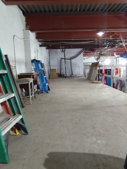 More Photos Of 218 52nd St, Brooklyn Warehouse For Lease