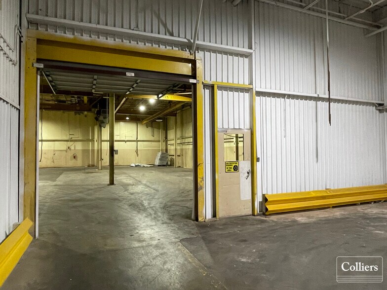 More Photos Of 1315 N 13th St, Rogers Industrial For Sale