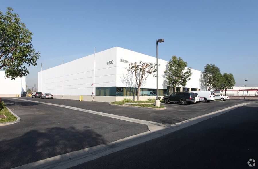 Primary Photo Of 9830 Bell Ranch Dr, Santa Fe Springs Warehouse For Lease