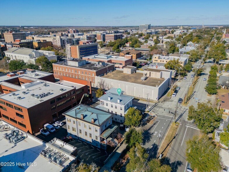 More Photos Of 19 N 5th Ave, Wilmington Office For Sale