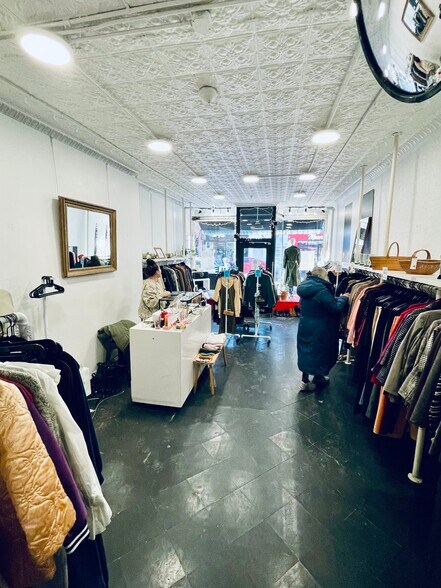 More Photos Of 129 Bedford Ave, Brooklyn Storefront Retail Residential For Lease