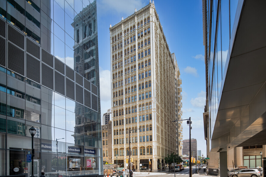 Primary Photo Of 1701 Arch St, Philadelphia Apartments For Lease