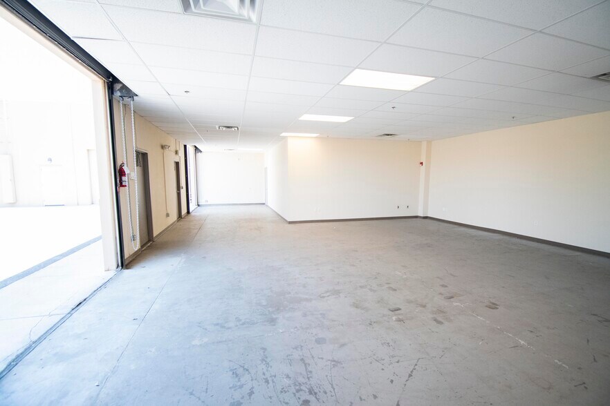 More Photos Of 1140 Financial Blvd, Reno Unknown For Lease