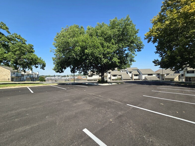 More Photos Of 17578 Highway 105, Montgomery Hotel For Sale