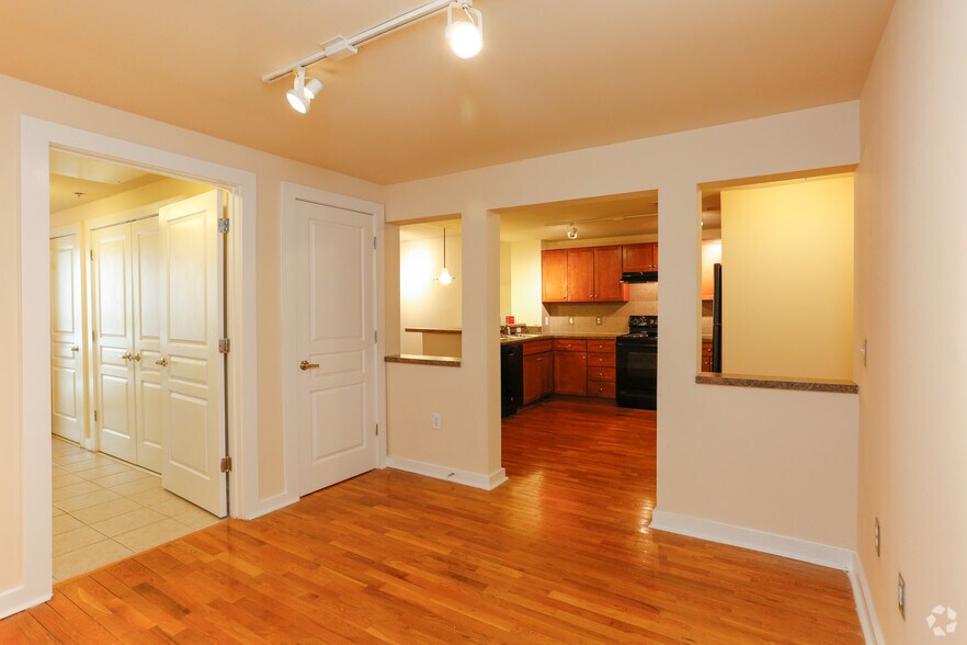 More Photos Of 120 N Cedar St, Charlotte Apartments For Lease
