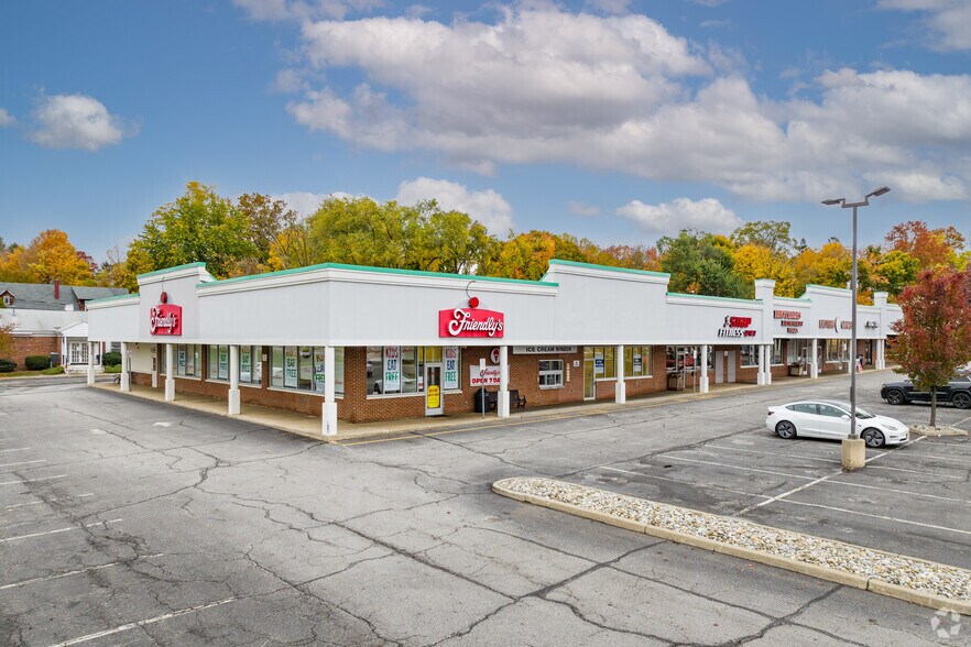 More Photos Of 455 State Rt 23, Wantage Supermarket For Lease