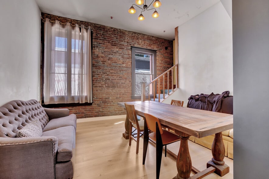 More Photos Of 233 Broad St, Nevada City Hotel For Sale