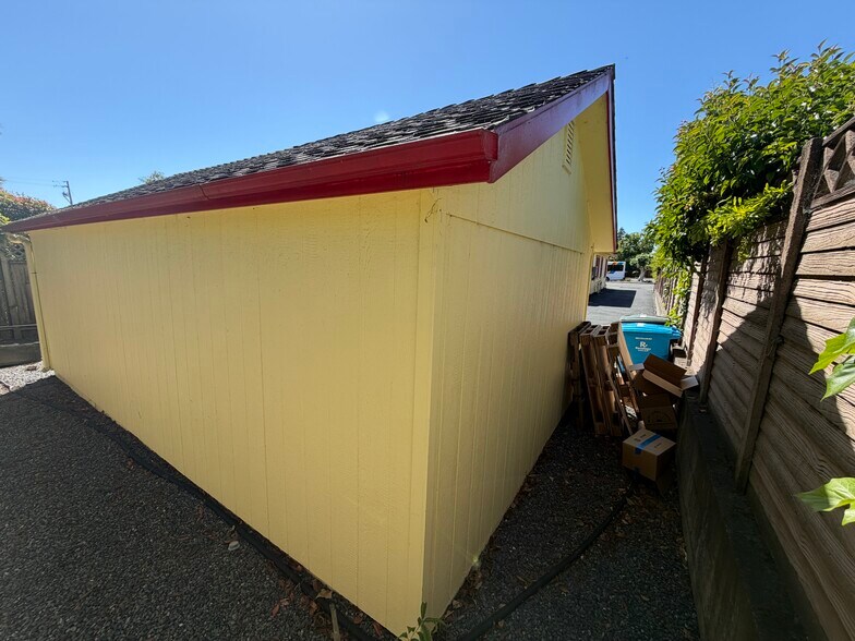 More Photos Of 720 E Washington St, Petaluma Office For Sale