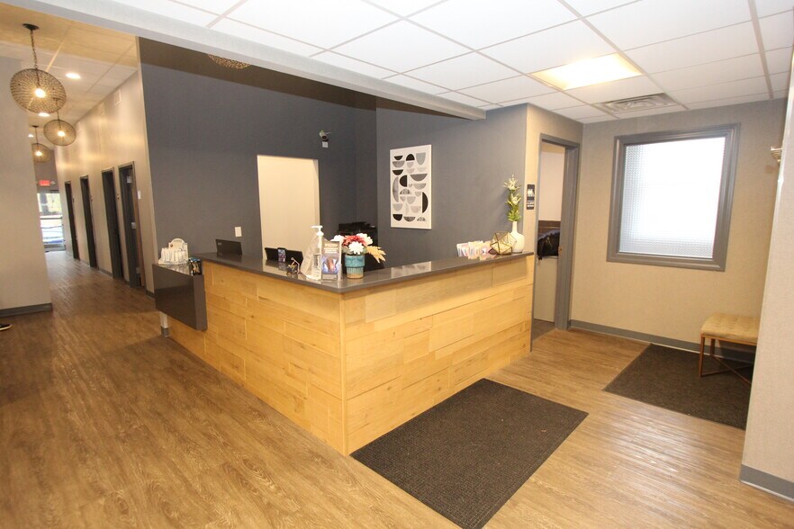 More Photos Of 1225 Atlantic Ave, Rochester Office For Lease