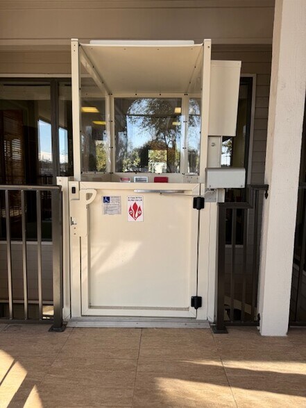 More Photos Of 3121 Venture Pl, Jacksonville Office For Lease