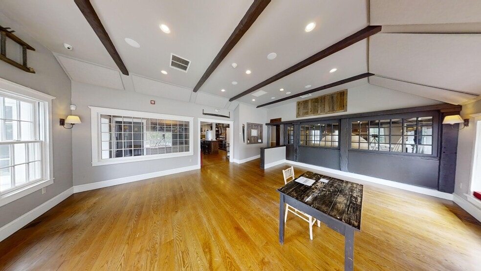 More Photos Of 109 Black Rock Tpke, Redding Restaurant For Lease
