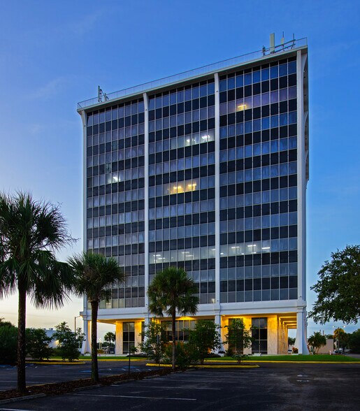 More Photos Of 410 S Ware Blvd, Tampa Loft Creative Space For Sale