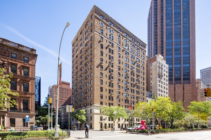 More Photos Of 15-17 Park Ave, New York Apartments For Lease