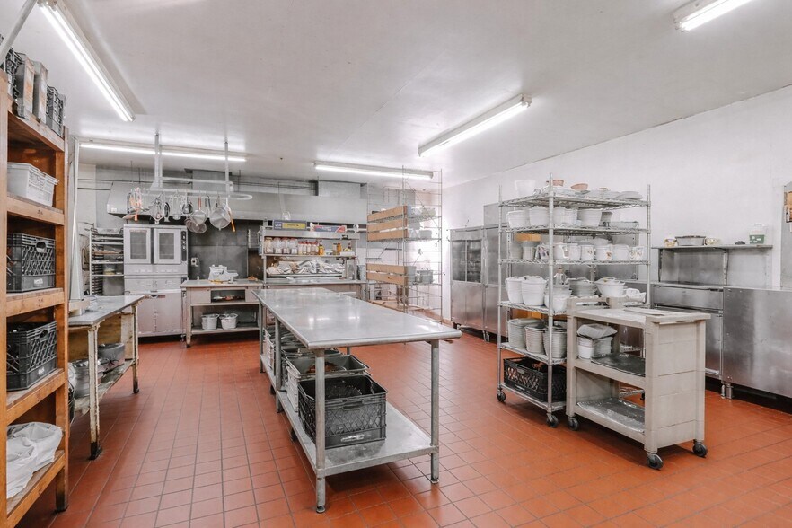 More Photos Of 9 Solway Rd, Saugerties Specialty For Sale