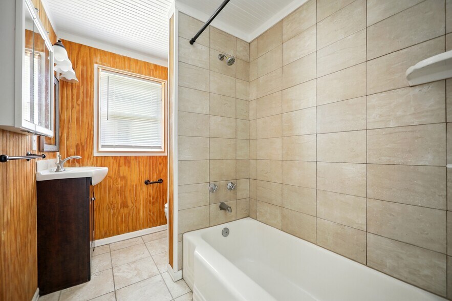 More Photos Of 820-910 2nd St St, Jacksonville Beach, Jacksonville Beach Apartments For Sale
