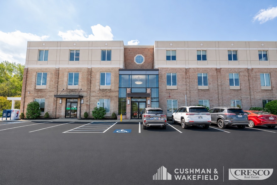 More Photos Of 24441-24481 Detroit Rd, Westlake Office For Lease