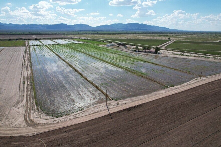 More Photos Of 38348 Highway 20, Fort Hancock Land For Sale