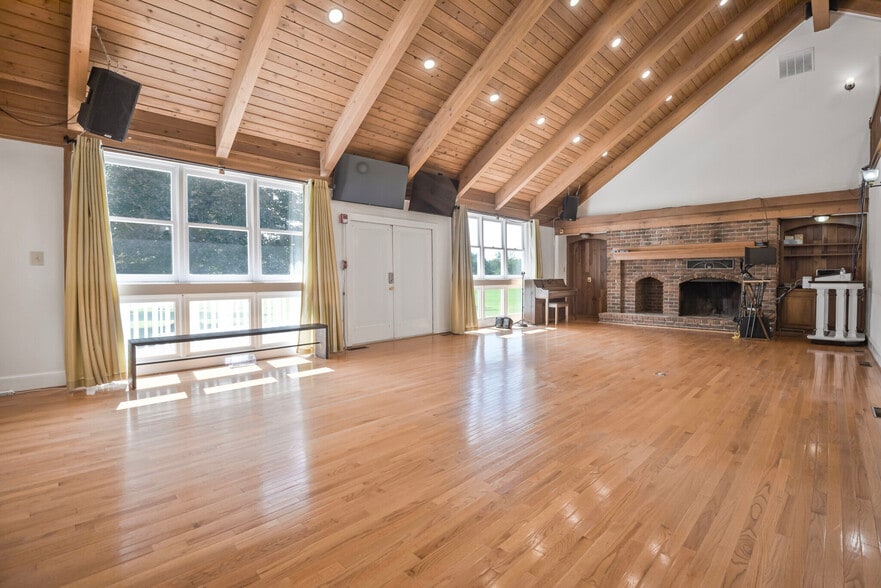 More Photos Of 5716 Dun Horse Ln, Derwood Religious Facility For Sale