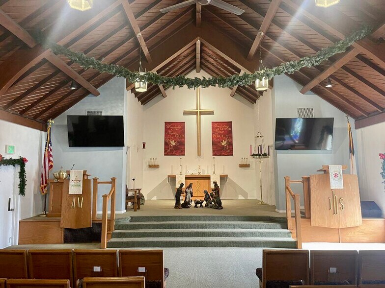 More Photos Of 1100 N Poinsettia Ave, Manhattan Beach Religious Facility For Lease